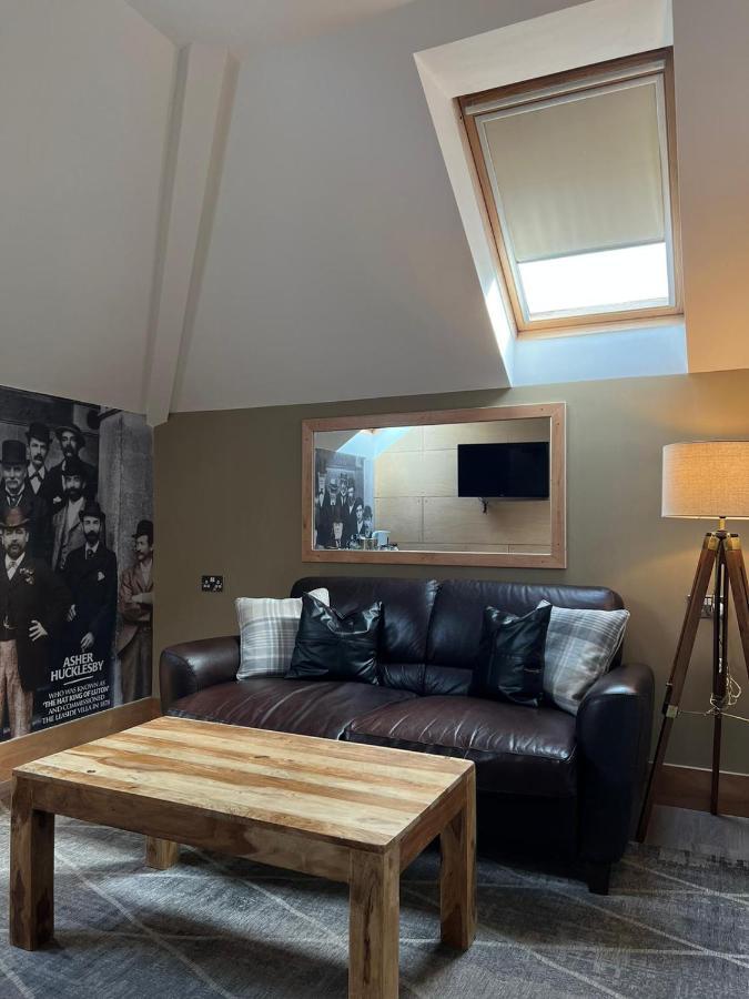 Leaside Hotel Luton  Bagian luar foto