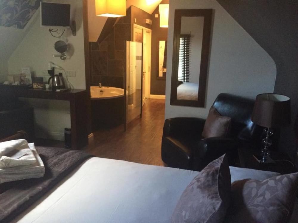Leaside Hotel Luton  Bagian luar foto